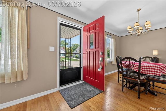 21700 Trombly Street, St. Clair Shores, MI 48080