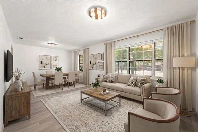2400 Douglas Avenue, Irving, TX 75062