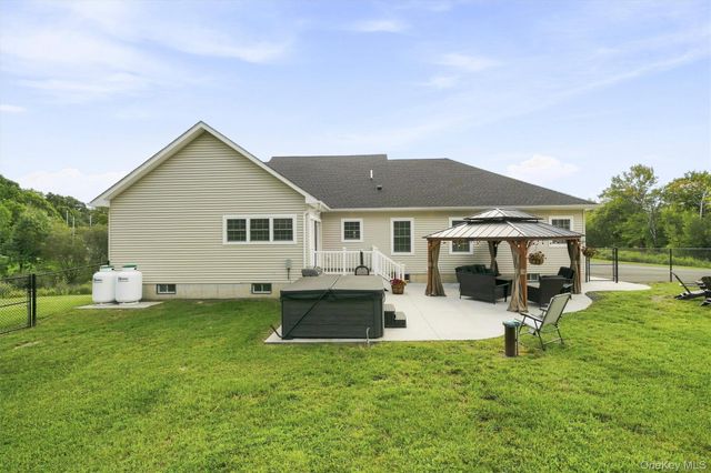 19 Firemens Lane, Newburgh, NY 12550