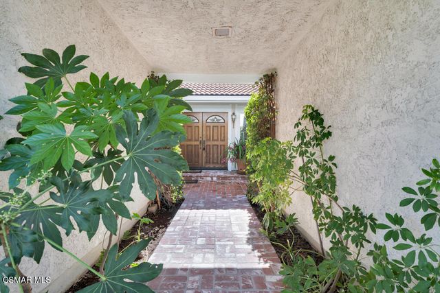 684 Triunfo Canyon Road, Westlake Village, CA 91361