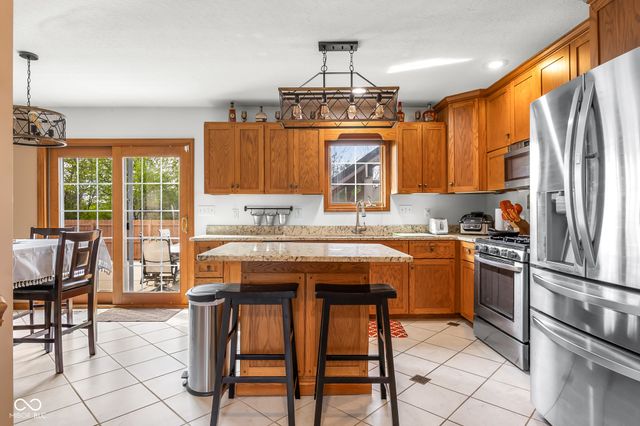 2093 Iroquois Trail, Columbus, IN 47203