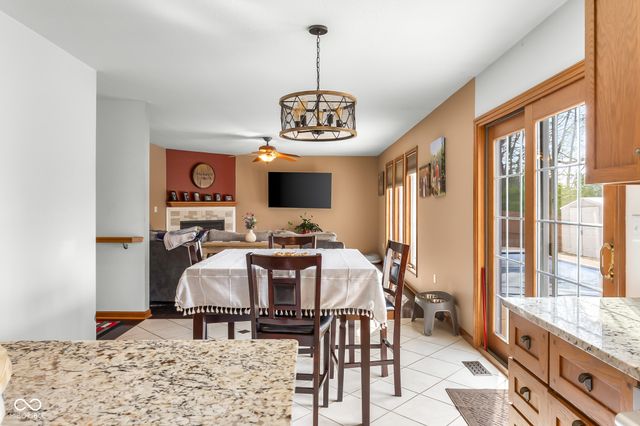2093 Iroquois Trail, Columbus, IN 47203