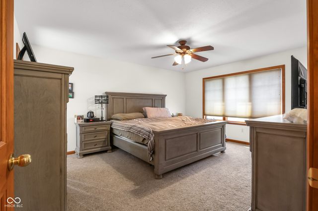 2093 Iroquois Trail, Columbus, IN 47203