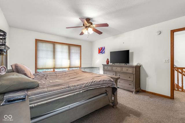 2093 Iroquois Trail, Columbus, IN 47203