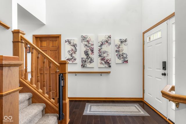 2093 Iroquois Trail, Columbus, IN 47203