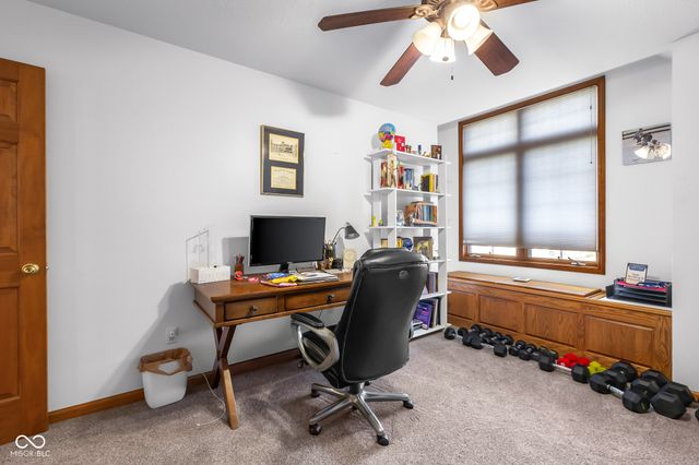 2093 Iroquois Trail, Columbus, IN 47203
