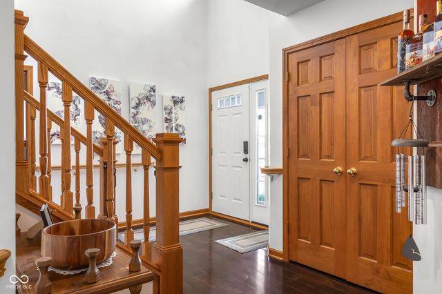 2093 Iroquois Trail, Columbus, IN 47203