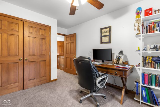 2093 Iroquois Trail, Columbus, IN 47203