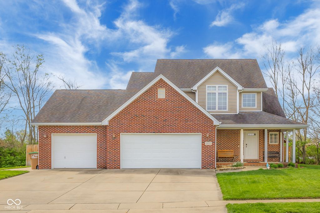 2093 Iroquois Trail, Columbus, IN 47203