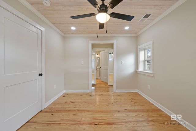 93 Crestview Avenue, Monroeville, AL 36460