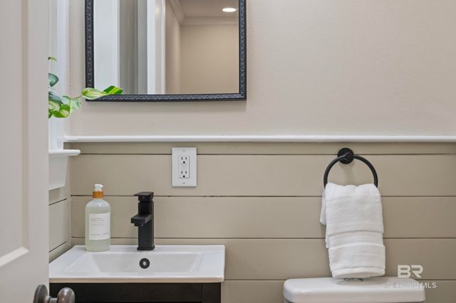 93 Crestview Avenue, Monroeville, AL 36460