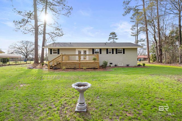 93 Crestview Avenue, Monroeville, AL 36460