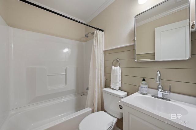 93 Crestview Avenue, Monroeville, AL 36460