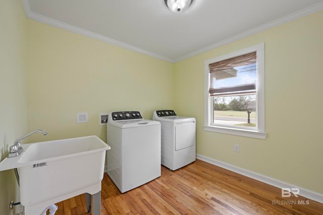 93 Crestview Avenue, Monroeville, AL 36460