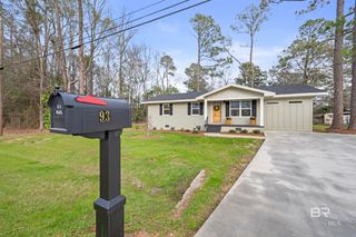 93 Crestview Avenue, Monroeville, AL 36460