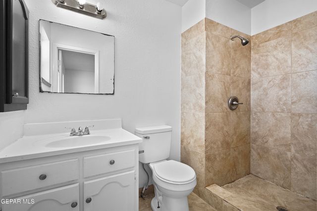 1578 DALE DOUGLAS Drive E, El Paso, TX 79936