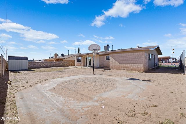 1578 DALE DOUGLAS Drive E, El Paso, TX 79936