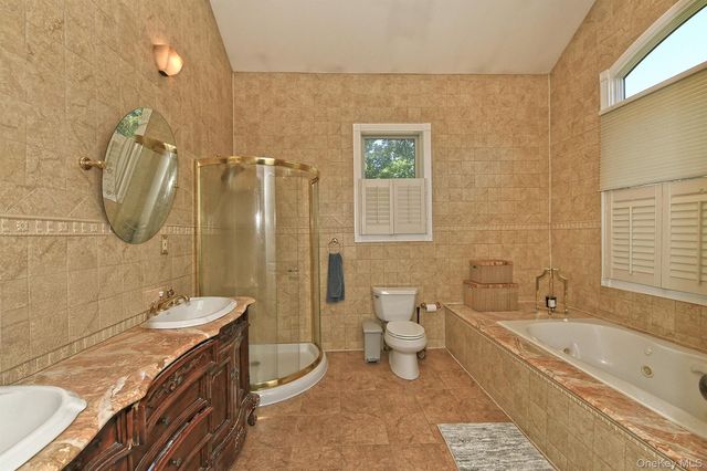 19 Sparrow Lane, Huntington, NY 11743