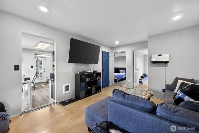 4841 S Sheridan Avenue, Tacoma, WA 98408