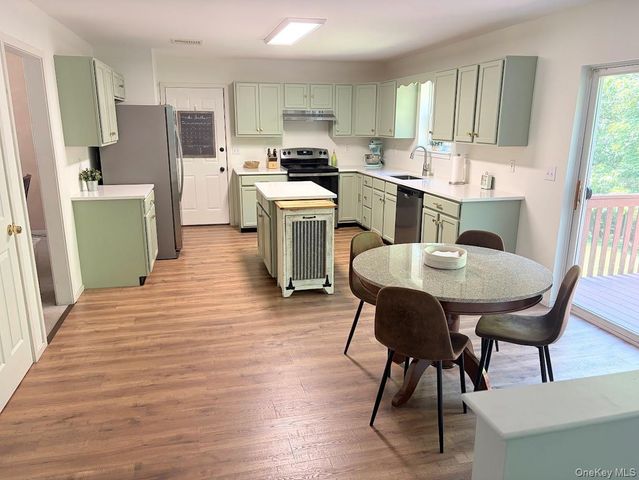 44 Ramblewood Drive, Newburgh, NY 12550