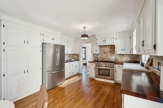 980 Fort Sumter Drive, Charleston, SC 29412