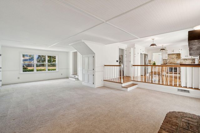 980 Fort Sumter Drive, Charleston, SC 29412