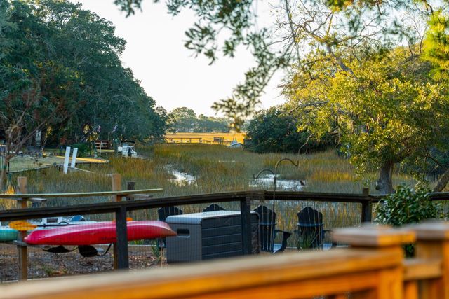 980 Fort Sumter Drive, Charleston, SC 29412