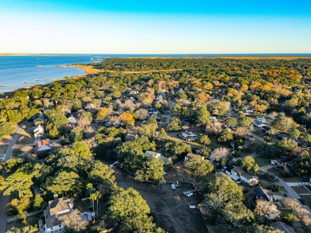 980 Fort Sumter Drive, Charleston, SC 29412