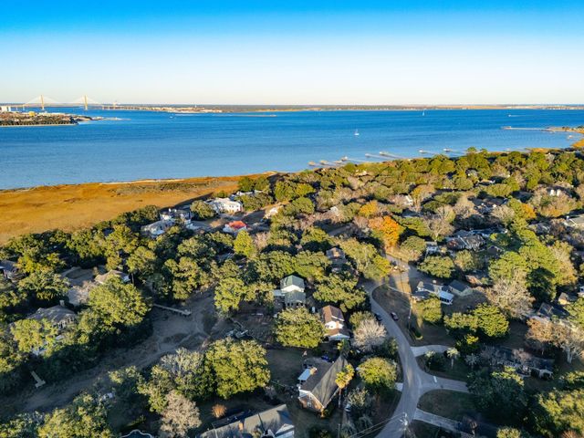 980 Fort Sumter Drive, Charleston, SC 29412
