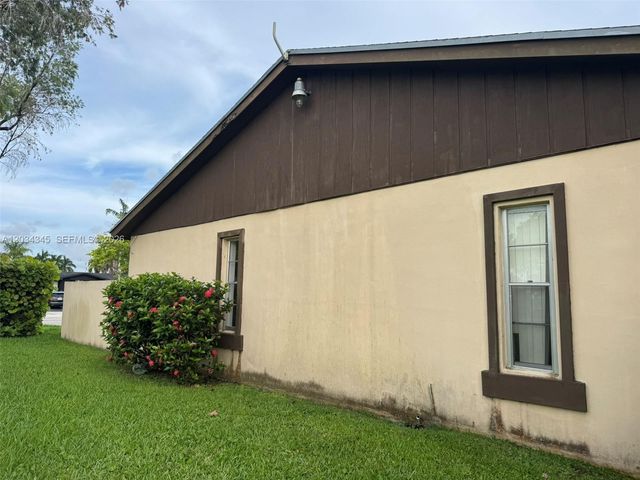 11405 SW 122nd Ct, Miami, FL 33186