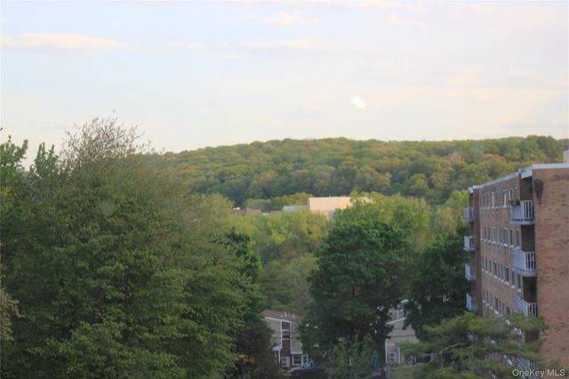 410 Benedict Avenue 4J, Tarrytown, NY 10591