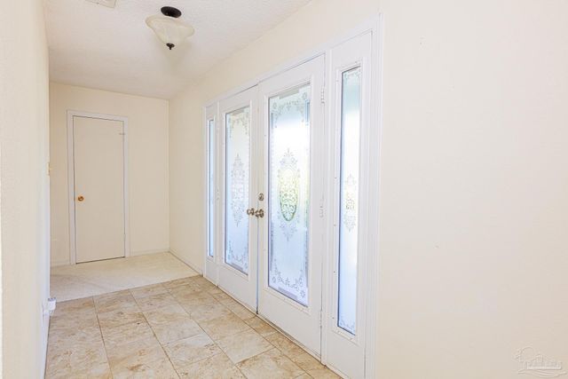 9825 Ginko Dr, Pensacola, FL 32506