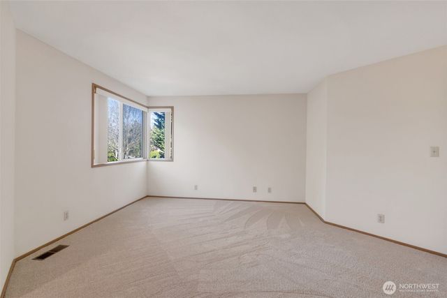 25746 SE 39th Street, Sammamish, WA 98029