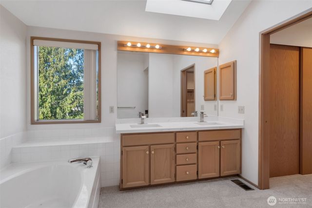 25746 SE 39th Street, Sammamish, WA 98029