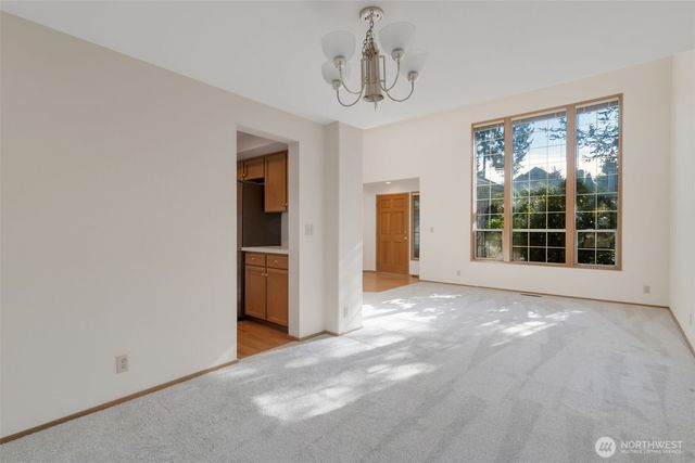 25746 SE 39th Street, Sammamish, WA 98029