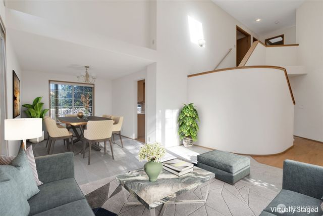 25746 SE 39th Street, Sammamish, WA 98029