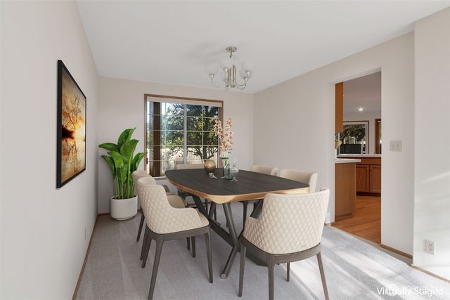 25746 SE 39th Street, Sammamish, WA 98029