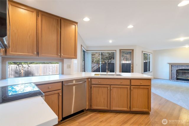 25746 SE 39th Street, Sammamish, WA 98029