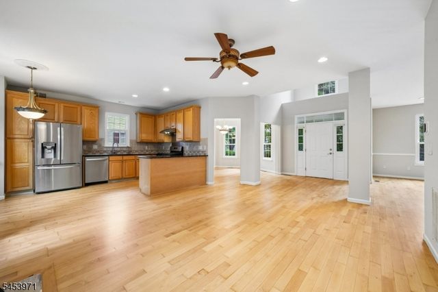 4 Revere Dr, Bernards Twp., NJ 07920