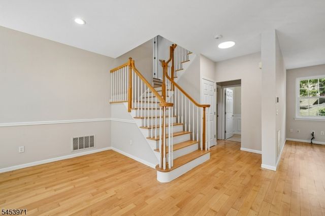 4 Revere Dr, Bernards Twp., NJ 07920