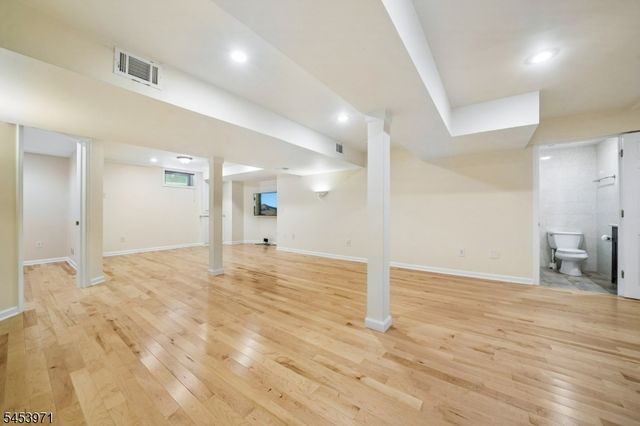 4 Revere Dr, Bernards Twp., NJ 07920