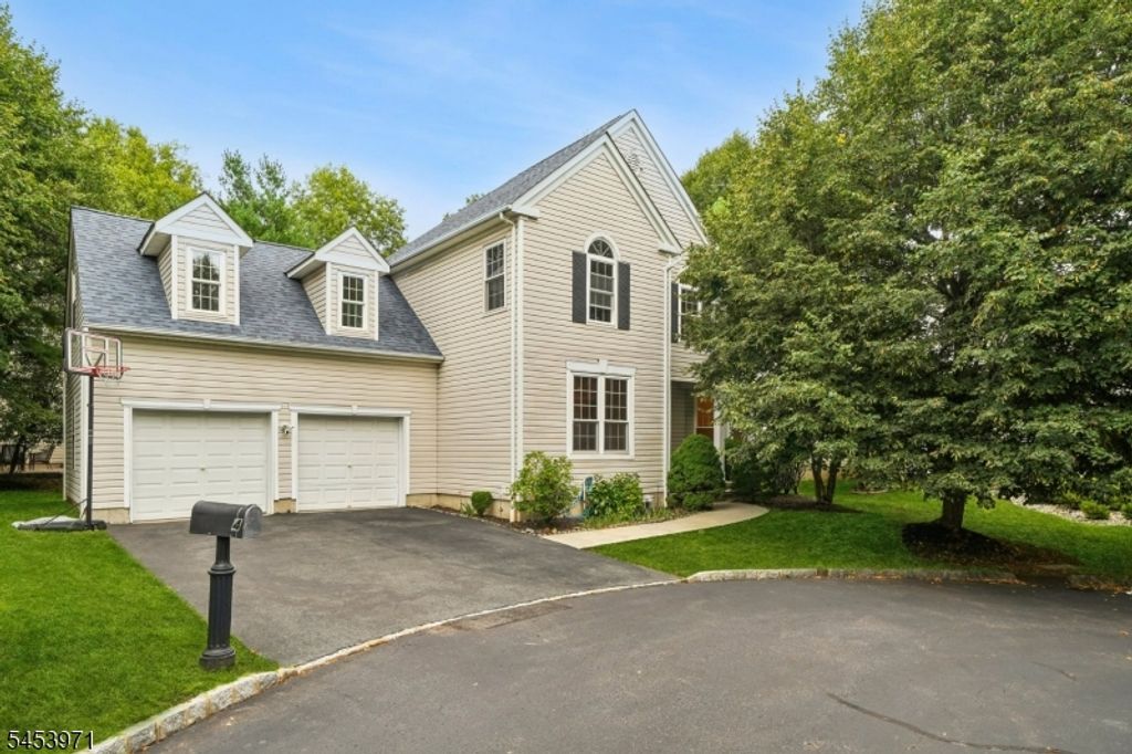 4 Revere Dr, Bernards Twp., NJ 07920
