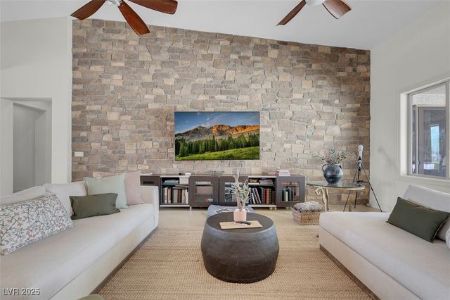 4725 North Jensen Street, Las Vegas, NV 89129