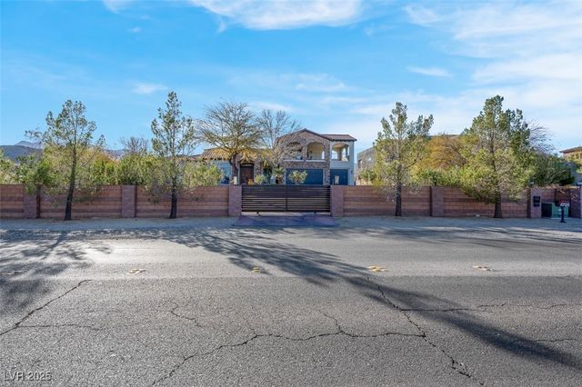 4725 North Jensen Street, Las Vegas, NV 89129