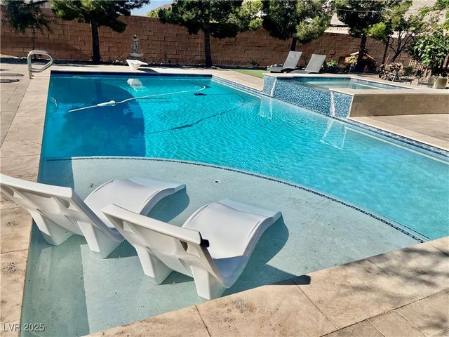 4725 North Jensen Street, Las Vegas, NV 89129