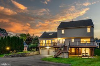 1332 CARPERS FARM WAY, Vienna, VA 22182