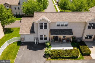 58 STUART DR, East Norriton, PA 19401