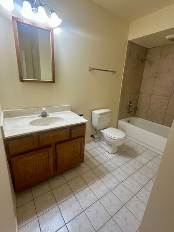 3811 W Orleans Street, Mchenry, IL 60050