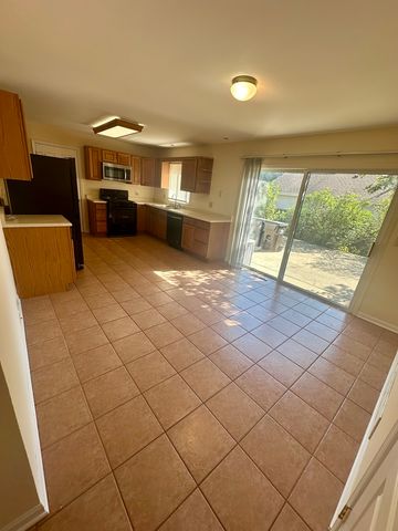 3811 W Orleans Street, Mchenry, IL 60050