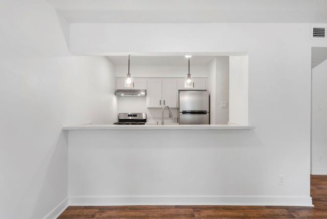 1016 E Tri Oaks Ln Unit 45 Lane 45, Houston, TX 77043